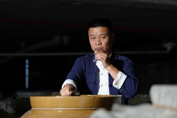 从历史走向未来：郑先强定义新一代酱酒传承人